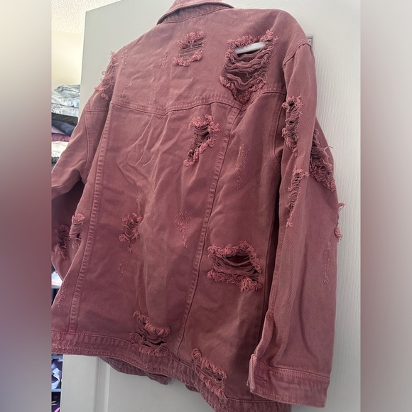 Missguided petite pink distressed denim jacket - Picture 2 of 3